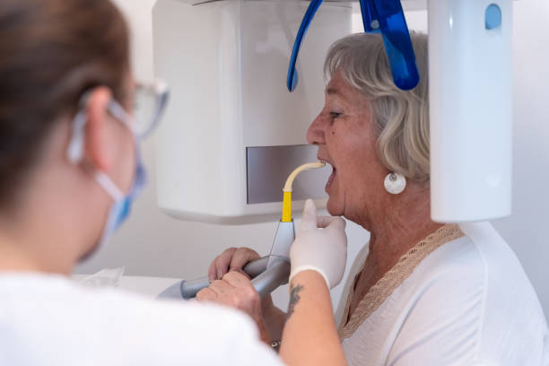Best Weekend Emergency Dentist in Edmore, MI